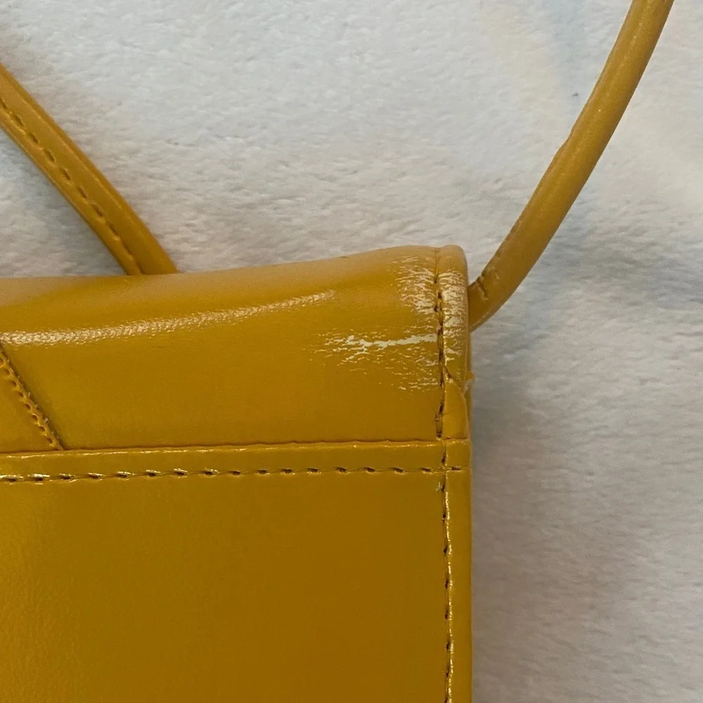 Chic Mustard Crossbody Bag